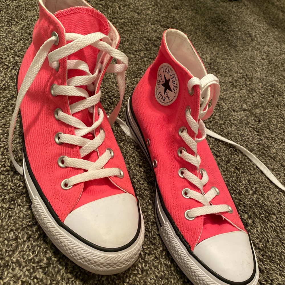 hot pink converse